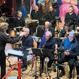 Zondag 29 september 2024 vanaf 15.00 uur Bevrijdingsconcert met V.S.O.P. BigBand